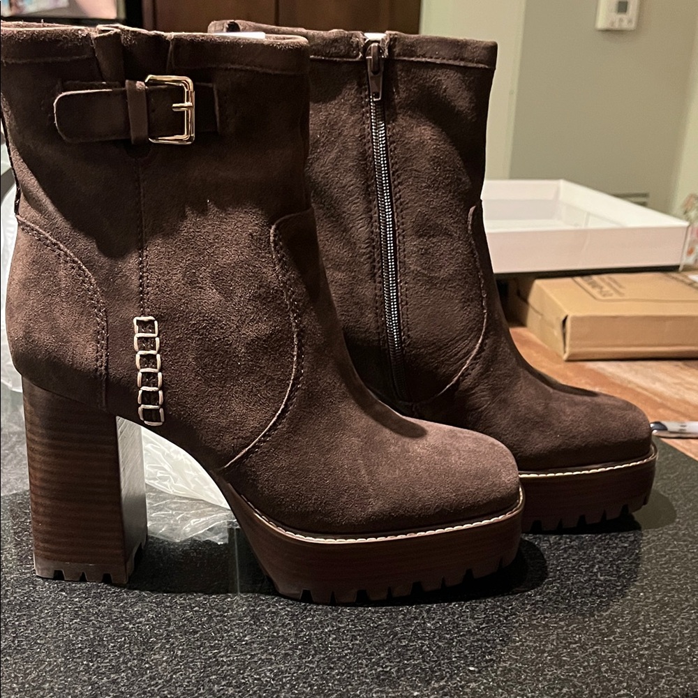 Steve Madden Dark Brown Suede Platform Heeled Summit Ankle Boots NIB NWT